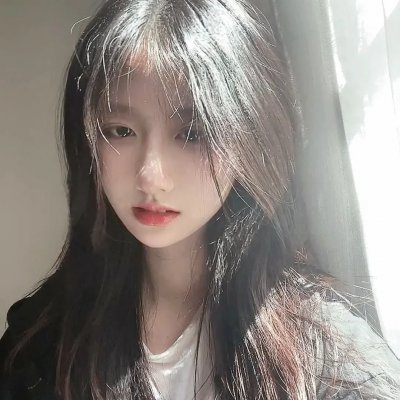 保姆摇摇铃 海报